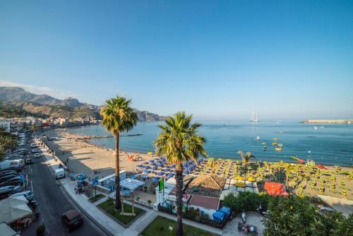 Hotel La Sirenetta Giardini Naxos Bagian luar foto
